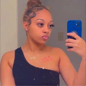 Meet your Posher, Kiki